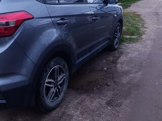 2017 Hyundai Creta I, серый, 1350000 рублей, вид 3