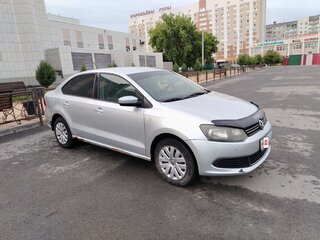 2014 Volkswagen Polo V, серебристый, 470000 рублей, вид 2