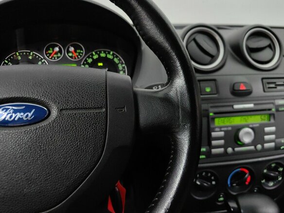 2007 Ford Fiesta Mk5, чёрный - вид 17