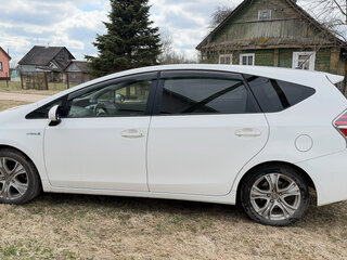 2015 Toyota Prius v (+) I Рестайлинг (ZVW40/41), белый, 2000000 рублей, вид 2