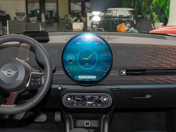 2024 Mini Aceman SE, серый, 4200000 рублей - вид 9