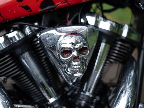 2010 Yamaha XV 1900, красный - вид 17