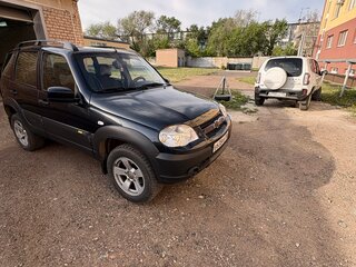 2016 Chevrolet Niva I Рестайлинг, синий, 810000 рублей, вид 3