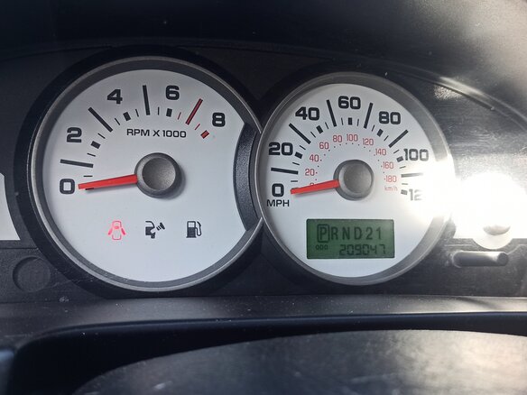 2005 Ford Escape I Рестайлинг, серебристый, 400000 рублей - вид 6