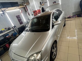 2006 Toyota Avensis II Рестайлинг, серебристый, 950000 рублей, вид 4
