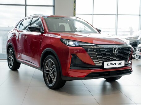 2025 Changan UNI-S I, красный, 3365605 рублей, вид 2