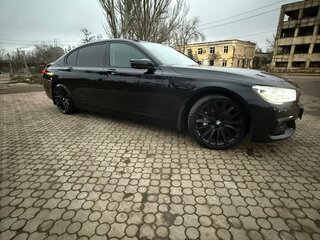 2015 BMW 7 серии Long 730Ld xDrive VI (G11/G12), чёрный, 3500000 рублей, вид 2