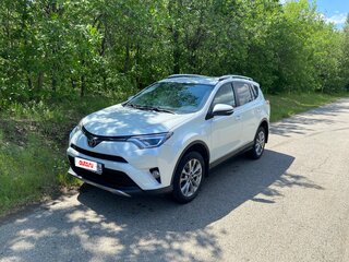 2018 Toyota RAV4 IV (XA40) Рестайлинг, белый, 2550000 рублей, вид 2