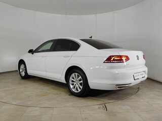2018 Volkswagen Passat B8, белый, 1590000 рублей, вид 5