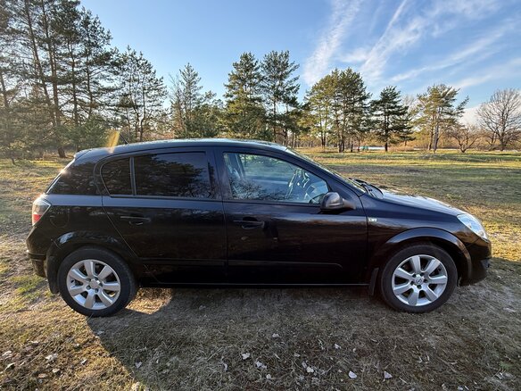 2007 Opel Astra H Рестайлинг, чёрный, 400000 рублей - вид 5