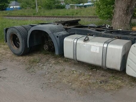 2008 MAN TGA, красный, 870000 рублей, вид 2