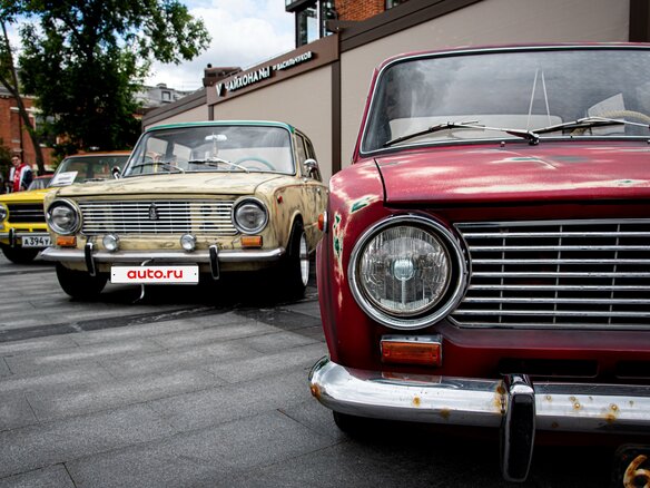 1972 Lada (ВАЗ) 2101, чёрный, 350000 рублей - вид 3