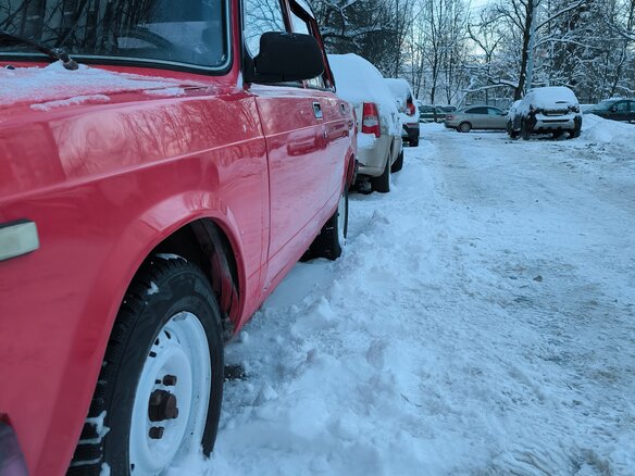 2000 Lada (ВАЗ) 2107, красный, 300000 рублей - вид 1