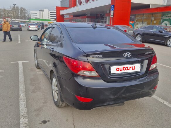 2012 Hyundai Solaris I, чёрный, 600000 рублей - вид 12