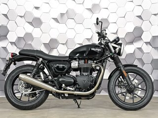 2016 Triumph Street Twin, чёрный, 579000 рублей, вид 3