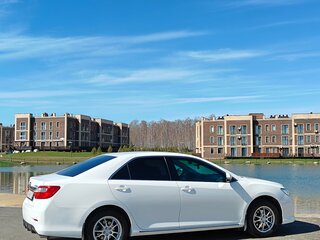 2012 Toyota Camry VII (XV50), белый, 1750000 рублей, вид 5