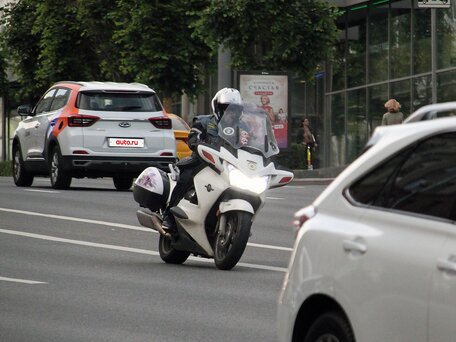 2007 Honda ST 1300, белый, 705000 рублей, вид 4