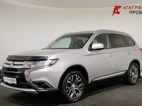 2017 Mitsubishi Outlander III Рестайлинг 2, серебристый, 1600000 рублей, вид 1