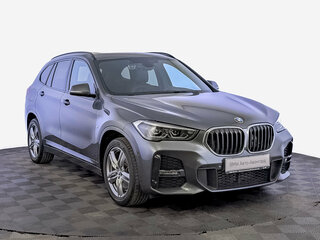 2021 BMW X1 20i xDrive II (F48) Рестайлинг, серый, 3880000 рублей, вид 3
