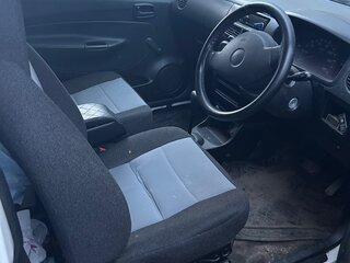 2005 Daihatsu Mira VI, белый, 215000 рублей, вид 3