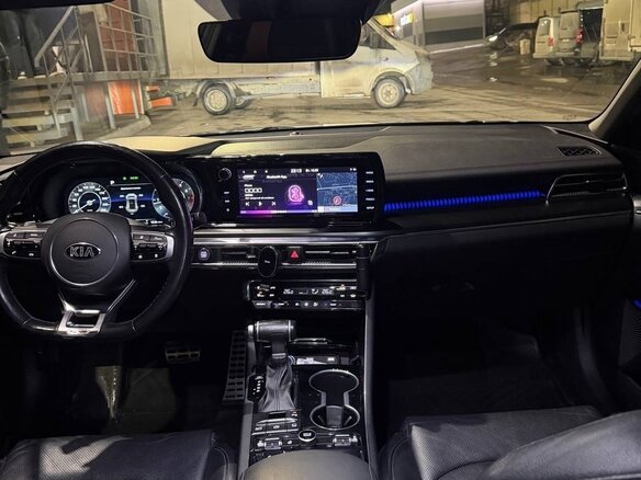 2020 Kia K5 III, синий - вид 5