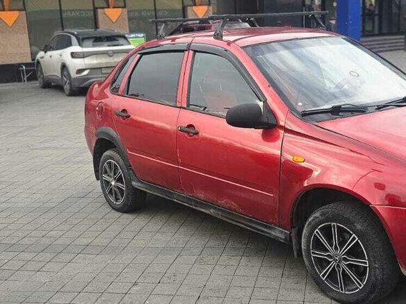 2008 Lada (ВАЗ) Kalina I, красный, 215000 рублей - вид 4