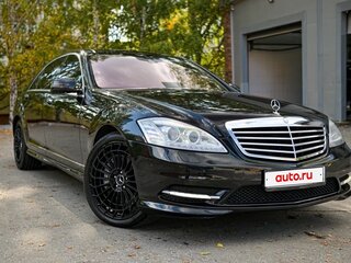 2011 Mercedes-Benz S-Класс 500 Long V (W221) Рестайлинг, чёрный, 1950000 рублей, вид 4