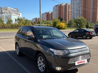 2013 Mitsubishi Outlander III, серый, 1250000 рублей, вид 4