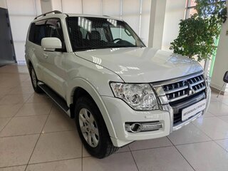 2015 Mitsubishi Pajero IV Рестайлинг 2, белый, 2199000 рублей, вид 3