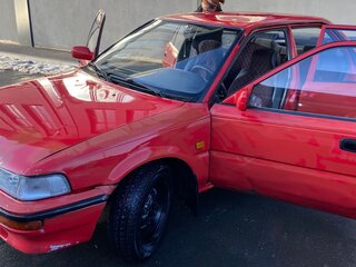 1987 Toyota Corolla VI (E90), красный, 330000 рублей, вид 3