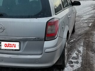 2008 Opel Astra H Рестайлинг, серебристый, 450000 рублей, вид 2