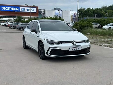 Volkswagen Golf VIII