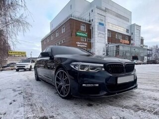 2018 BMW 5 серии 530i xDrive VII (G30/G31/G38), чёрный, 3850000 рублей, вид 2