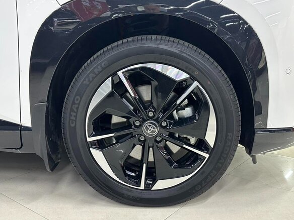 2025 Toyota bZ3X 58.3 kWh, белый, 2800000 рублей - вид 16