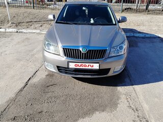 2012 Skoda Octavia II (A5) Рестайлинг, чёрный, 900000 рублей, вид 3