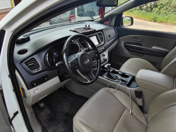 2019 Kia Carnival III, белый, 3300000 рублей - вид 4