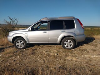 2006 Nissan X-Trail I Рестайлинг, серебристый, 800000 рублей, вид 4