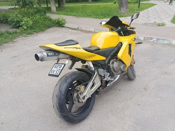 2003 Honda CBR 600RR, жёлтый, 450000 рублей - вид 3