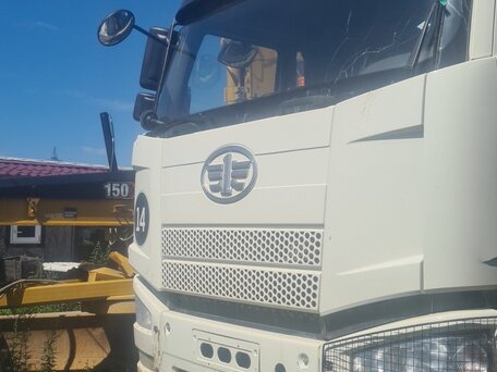 2023 FAW J6 CA3252, белый, 2528000 рублей, вид 3