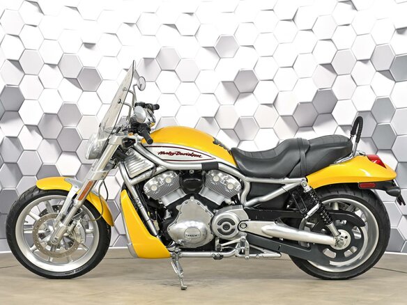 2005 Harley-Davidson V-Rod, жёлтый, 729000 рублей - вид 3
