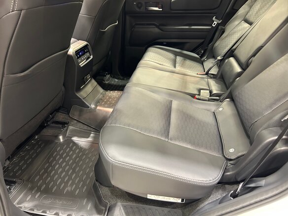 2026 Toyota Land Cruiser Prado 250 Series, белый, 12490000 рублей - вид 33