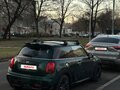 2018 Mini Hatch Cooper S III (F55/F56) Рестайлинг, зелёный - вид 2