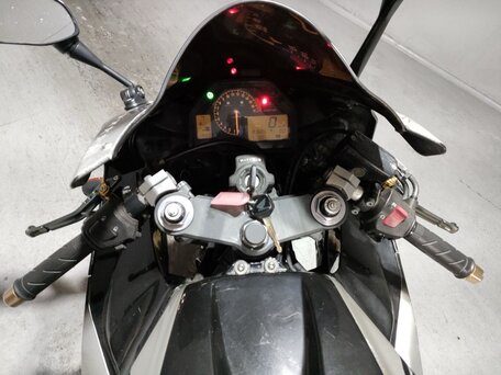 2008 Honda CBR 600RR, серебристый, 470000 рублей, вид 5