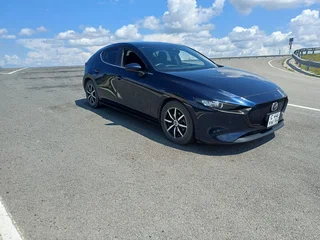 2021 Mazda 3 IV (BP), синий, 1680000 рублей, вид 1