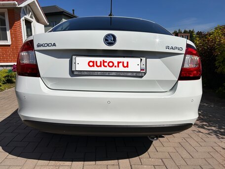 2019 Skoda Rapid I Рестайлинг, белый, 1450000 рублей, вид 4