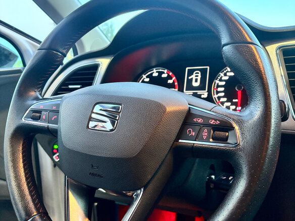 2014 SEAT Leon III, белый, 900000 рублей - вид 10