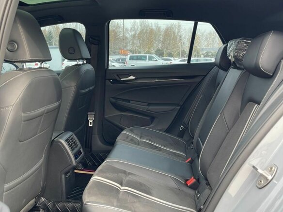 2021 Volkswagen Golf VIII, серый, 2020000 рублей - вид 16