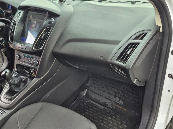 2017 Ford Focus III Рестайлинг, белый, 1200000 рублей - вид 20
