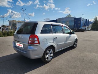 2011 Opel Zafira B Рестайлинг, серебристый, 890000 рублей, вид 4