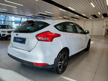 2016 Ford Focus III Рестайлинг, белый, 750000 рублей, вид 2